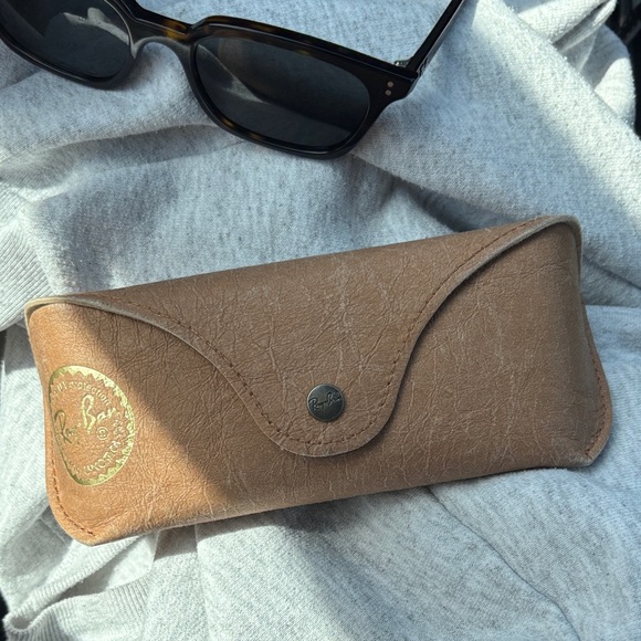 Ray-Ban Tortoise Shell Sunglasses - Picture 3 of 4